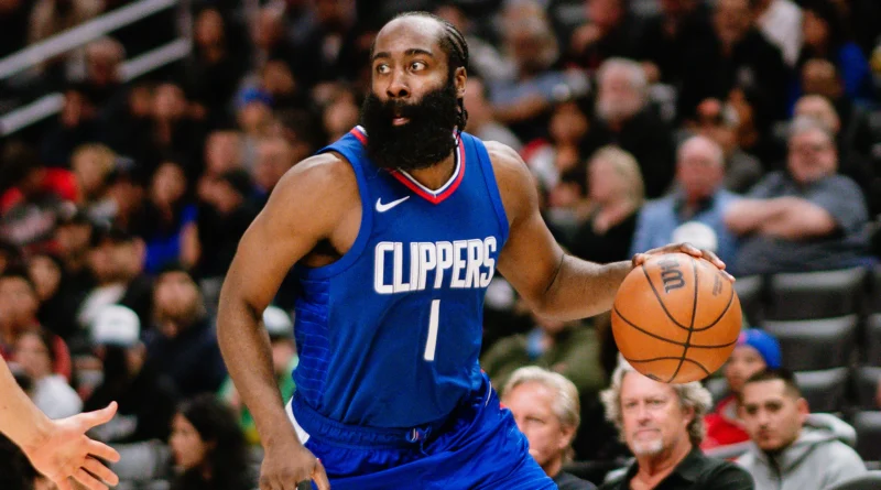 Salah Satu Bintang Besar Dalam Dunia Basket, James Harden