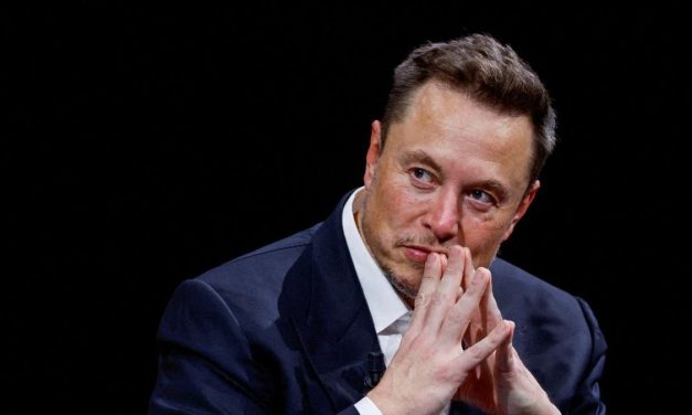 Elon Musk Jadi Orang Terkaya Dunia, Capai Rp 13,2 Kuadriliun