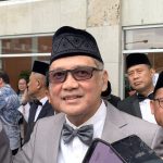 Gus Irfan Menteri Menhaj Sebut Biaya Haji Turun 200 Riyal