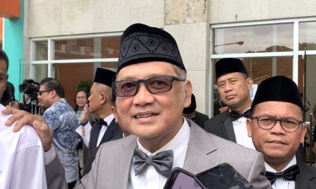 Gus Irfan Menteri Menhaj Sebut Biaya Haji Turun 200 Riyal