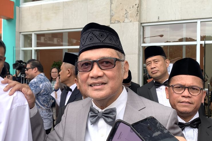 Gus Irfan Menteri Menhaj Sebut Biaya Haji Turun 200 Riyal