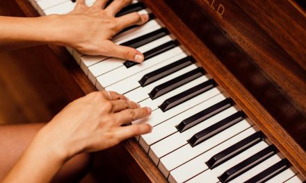 Hobi Bermain Piano Banyak Manfaat Dan Berkembang Jadi Karir