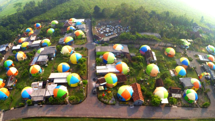 Kampung Teletubbies Konsep Yang Ceria Dan Bentuk Yang Lucu