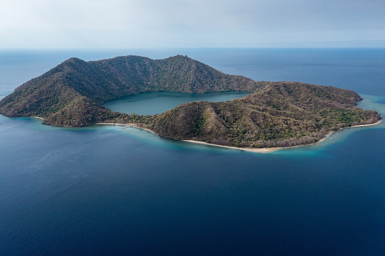 Keindahan Pulau Satonda