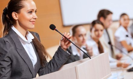 Teknik Praktis Meningkatkan Kemampuan Public Speaking