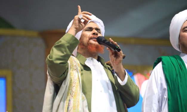 Habib Umar Bin Hafidz Ulama Dengan Gaya Dakwah Lembut