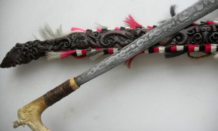 Pedang Tradisional Mandau, Simbol Keberanian Dan Identitas